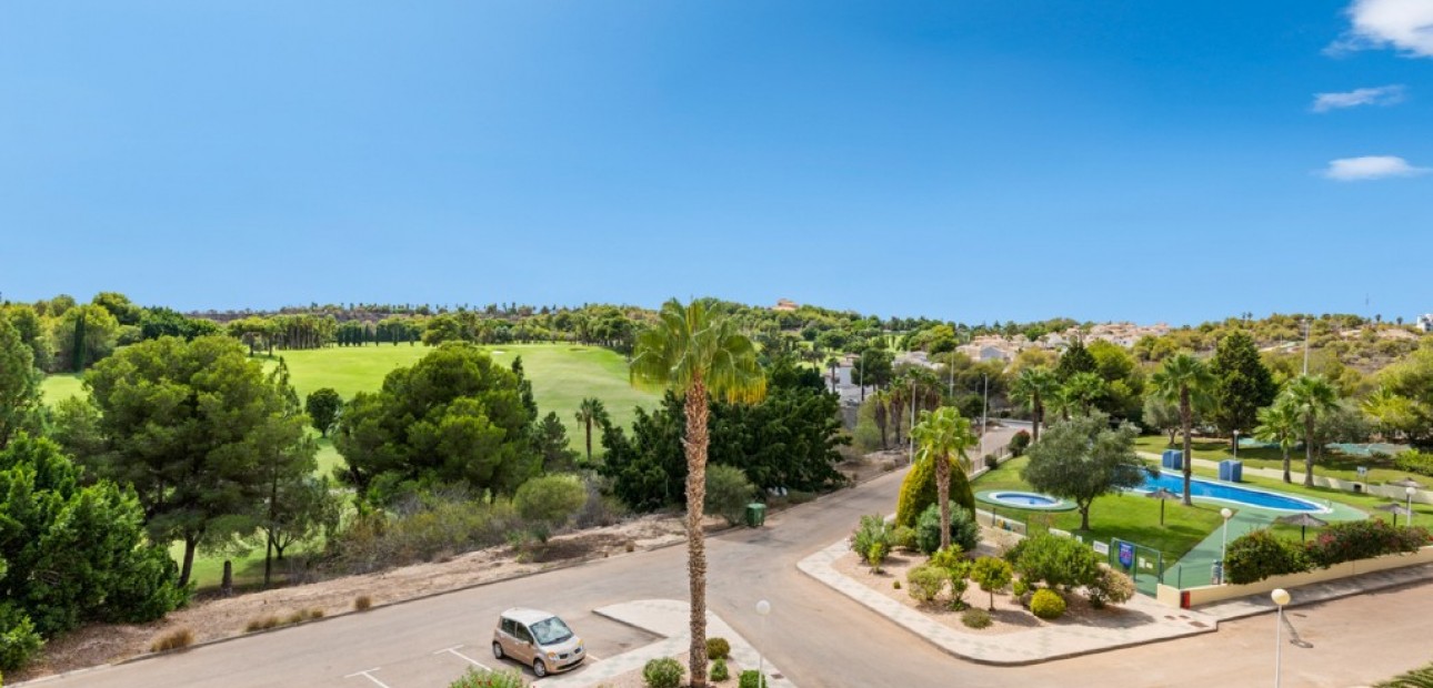 Venta - Apartamento / piso -
Campoamor