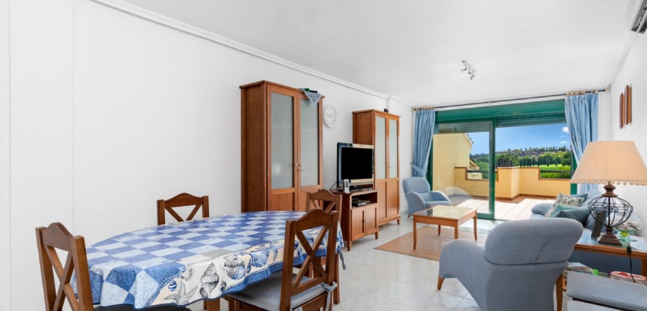 Venta - Apartamento / piso -
Campoamor