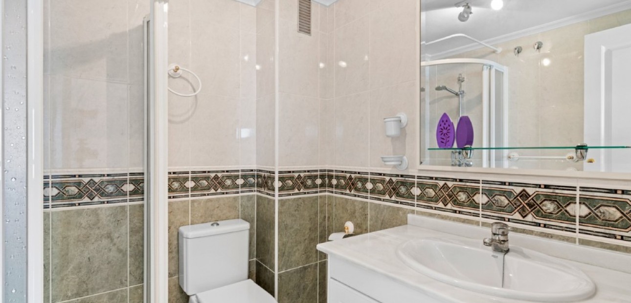 Venta - Apartamento / piso -
Campoamor