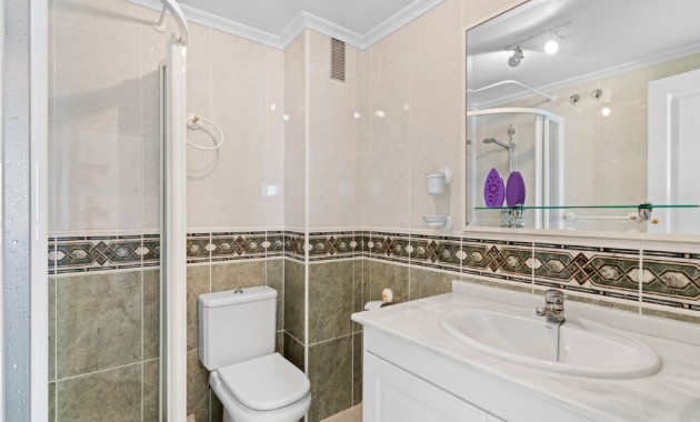 Venta - Apartamento / piso -
Campoamor