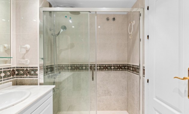 Venta - Apartamento / piso -
Campoamor