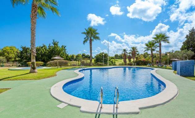 Venta - Apartamento / piso -
Campoamor