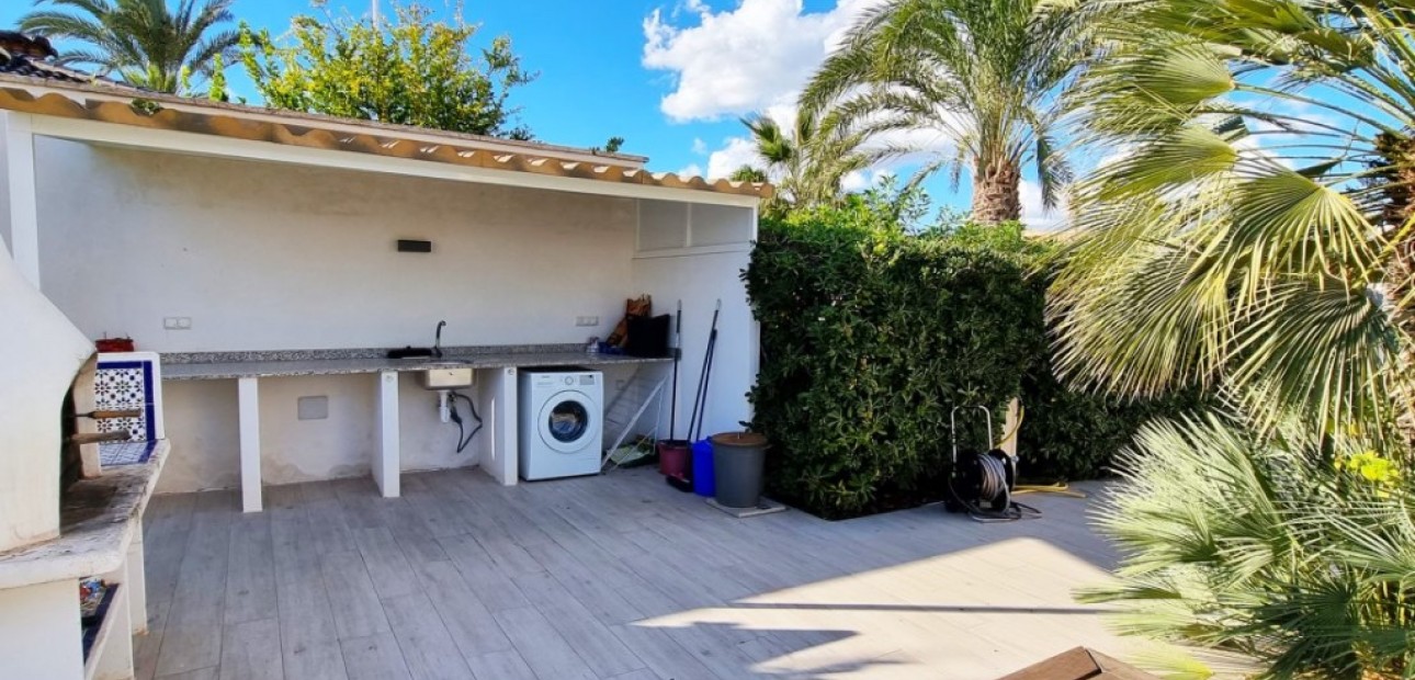 Venta - Villa -
Playa Flamenca