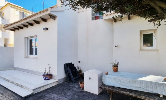 Venta - Villa -
Playa Flamenca