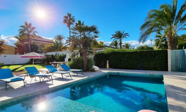 Venta - Villa -
Playa Flamenca