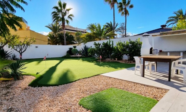 Venta - Villa -
Playa Flamenca