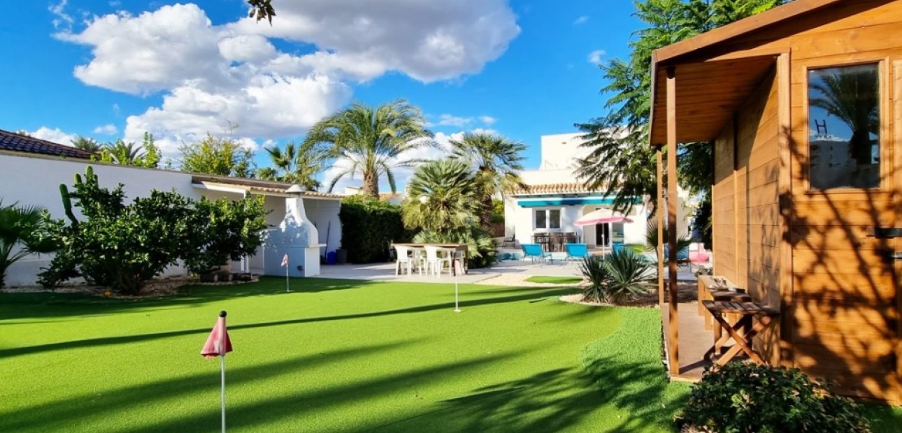 Venta - Villa -
Playa Flamenca