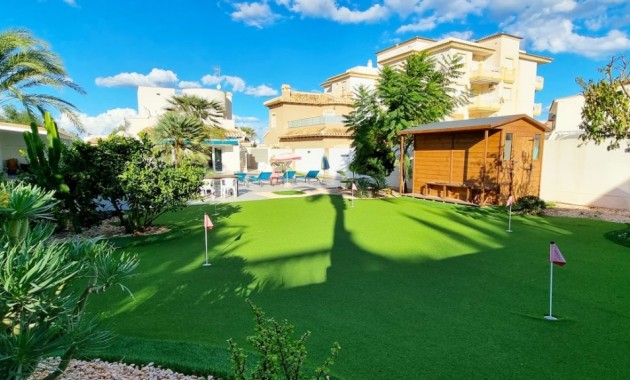 Venta - Villa -
Playa Flamenca