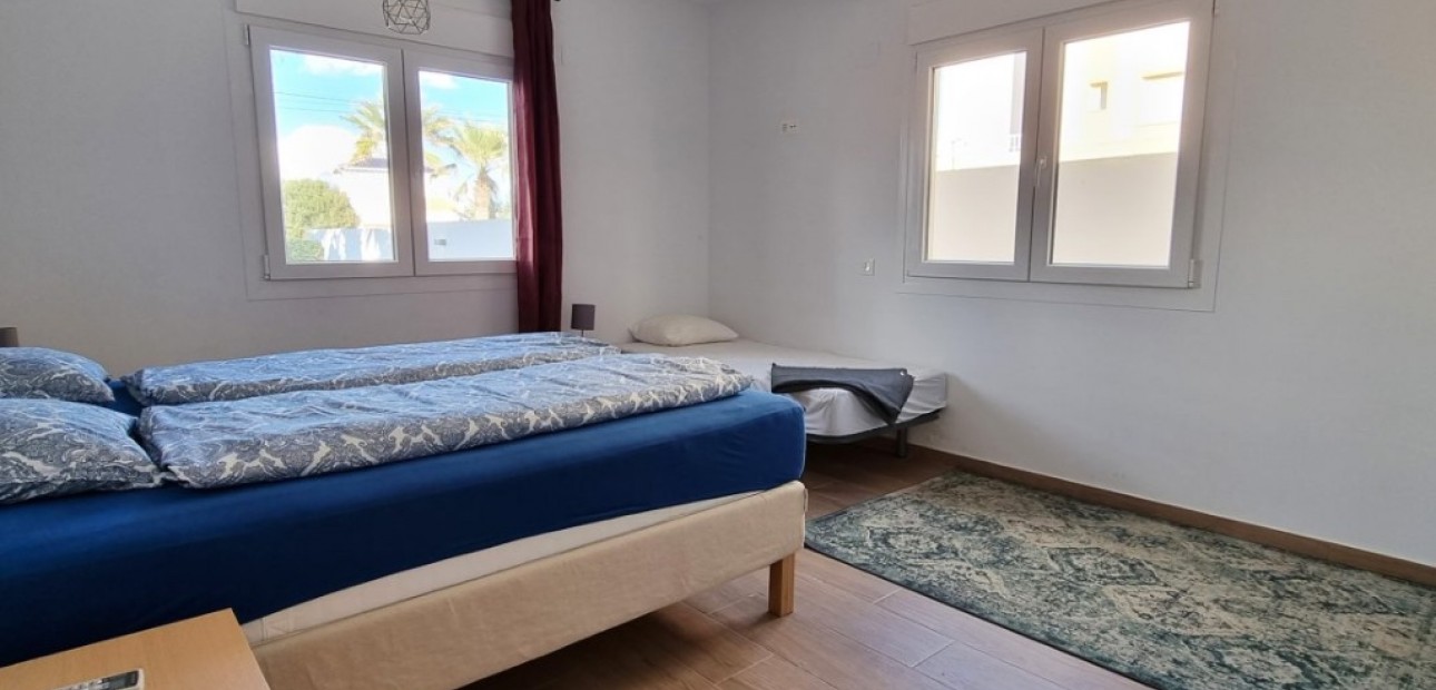 Venta - Villa -
Playa Flamenca