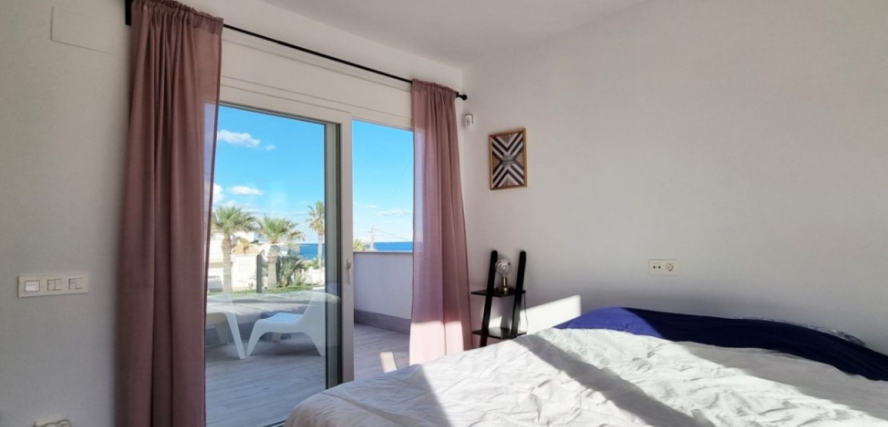 Venta - Villa -
Playa Flamenca