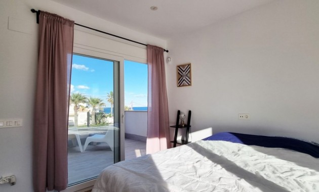 Venta - Villa -
Playa Flamenca