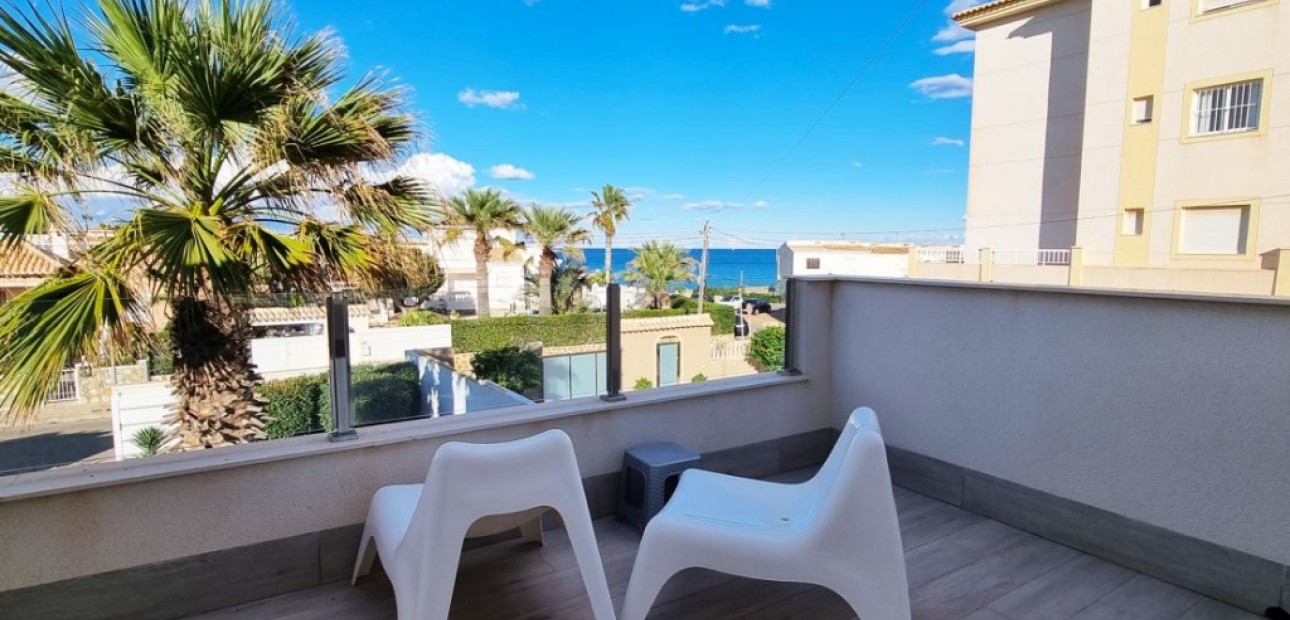 Venta - Villa -
Playa Flamenca