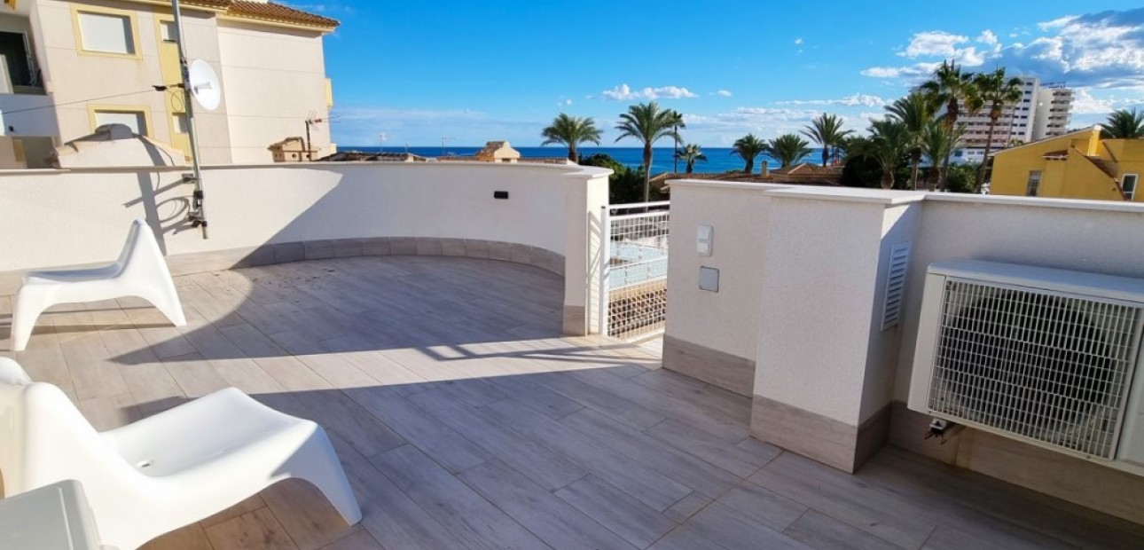 Venta - Villa -
Playa Flamenca