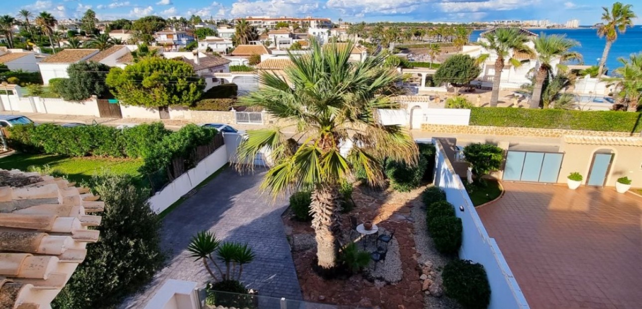 Venta - Villa -
Playa Flamenca