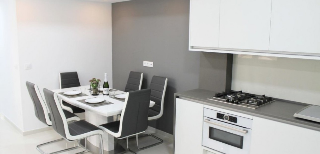 Herverkoop - Appartement / flat -
Torrevieja