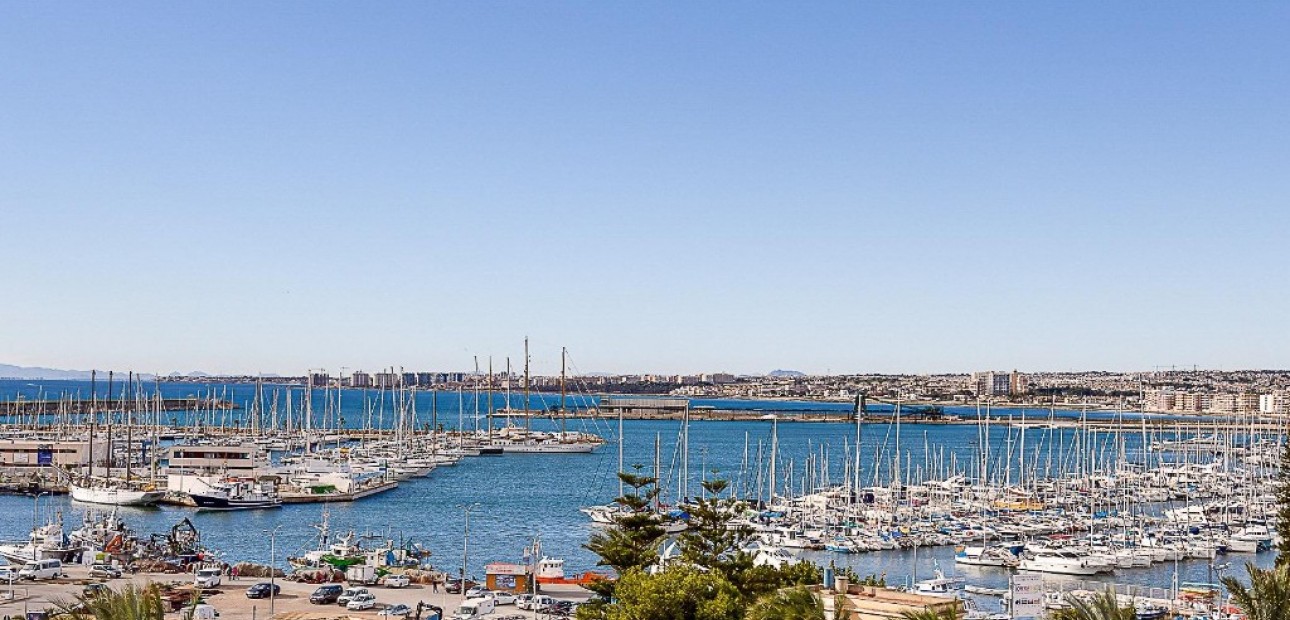 Herverkoop - Appartement / flat -
Torrevieja