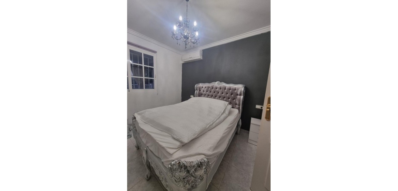 Herverkoop - Appartement / flat -
Torrevieja - Los Balcones