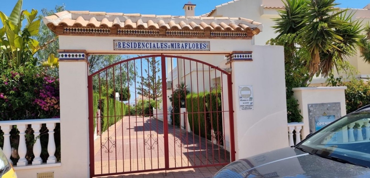 Herverkoop - Appartement / flat -
Torrevieja - Los Balcones