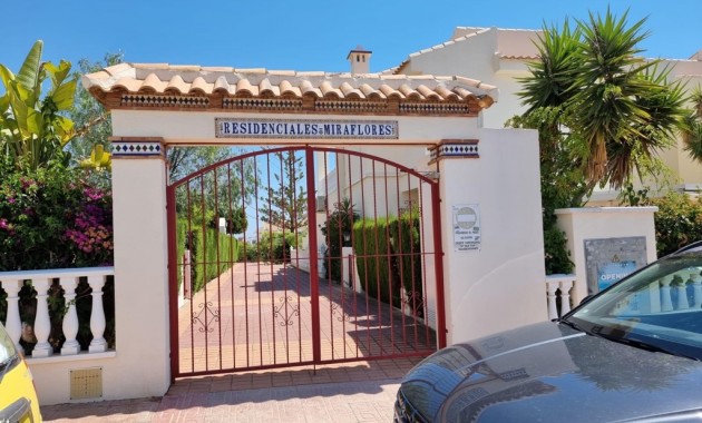 Herverkoop - Appartement / flat -
Torrevieja - Los Balcones