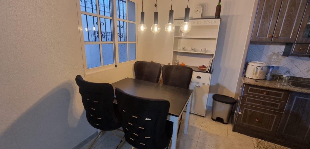 Herverkoop - Appartement / flat -
Torrevieja - Los Balcones