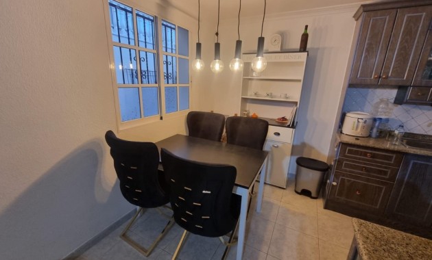 Herverkoop - Appartement / flat -
Torrevieja - Los Balcones