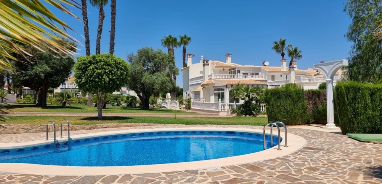 Herverkoop - Appartement / flat -
Torrevieja - Los Balcones