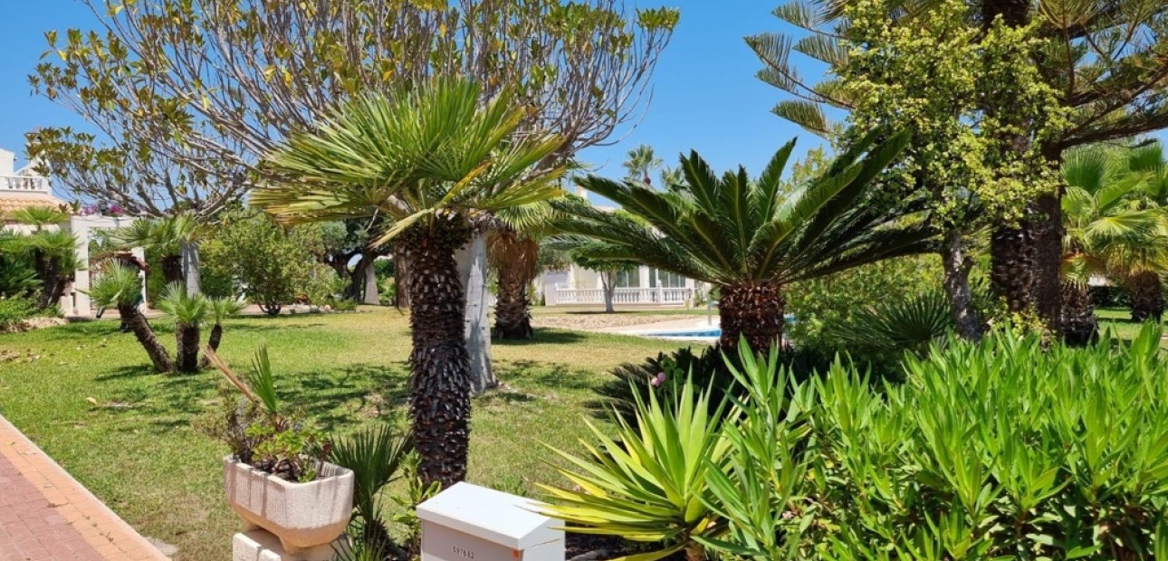 Herverkoop - Appartement / flat -
Torrevieja - Los Balcones