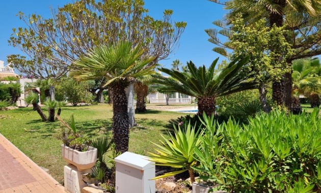 Herverkoop - Appartement / flat -
Torrevieja - Los Balcones