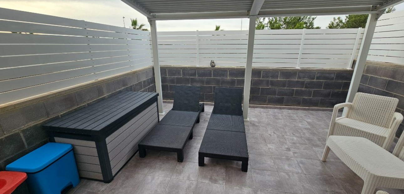 Herverkoop - Herenhuis -
Torrevieja