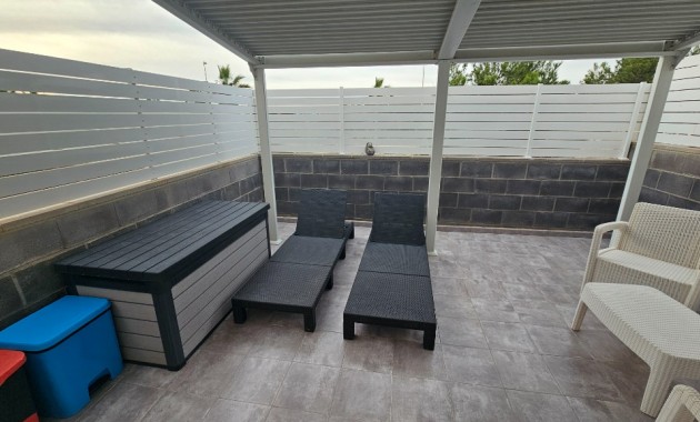 Herverkoop - Herenhuis -
Torrevieja