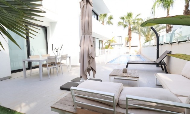 Herverkoop - Villa -
Ciudad Quesada