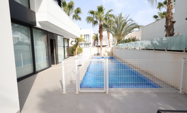 Herverkoop - Villa -
Ciudad Quesada