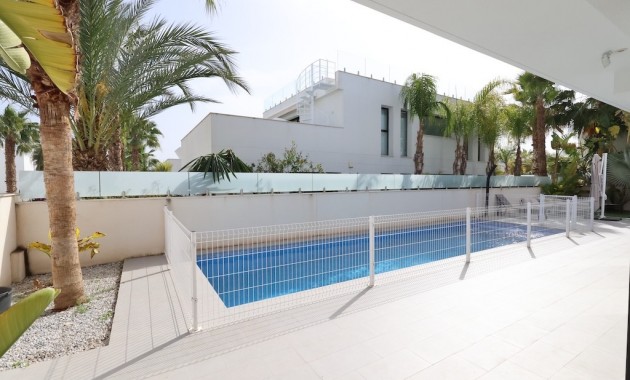 Herverkoop - Villa -
Ciudad Quesada