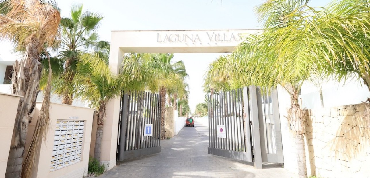 Herverkoop - Villa -
Ciudad Quesada