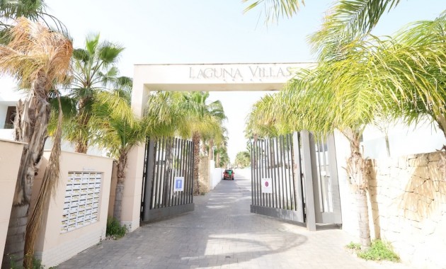 Herverkoop - Villa -
Ciudad Quesada