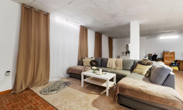 Sale - Villa -
Villamartín