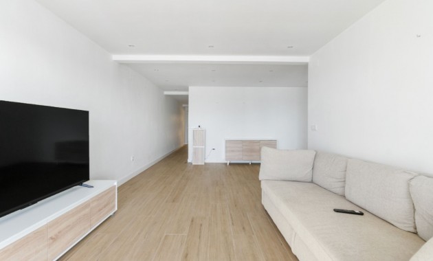 Venta - Apartamento / piso -
Torrevieja