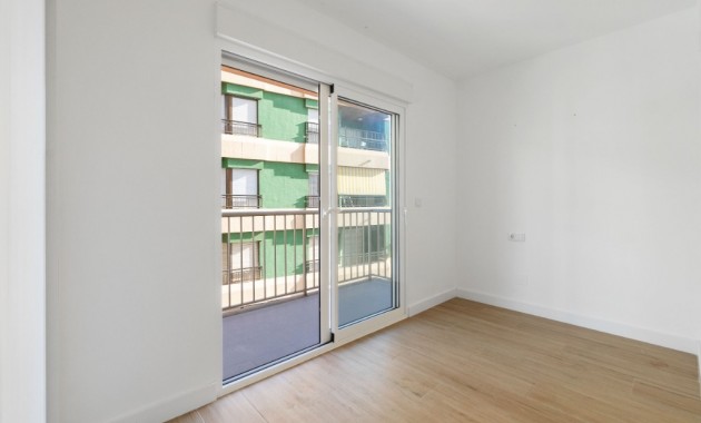 Venta - Apartamento / piso -
Torrevieja