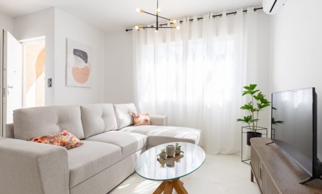 Sale - Villa -
Orihuela Costa - Villamartín