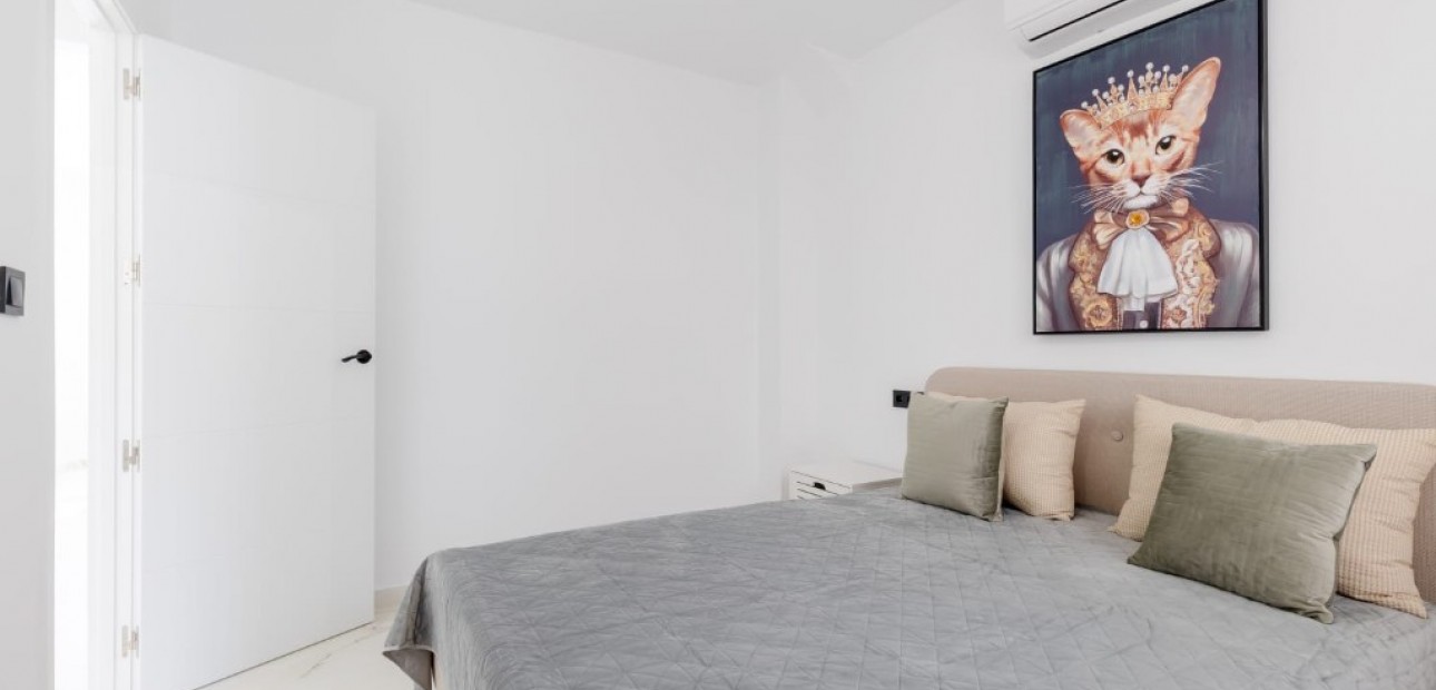 Sale - Villa -
Orihuela Costa - Villamartín