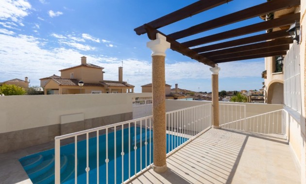 Sale - Villa -
Orihuela Costa - Villamartín