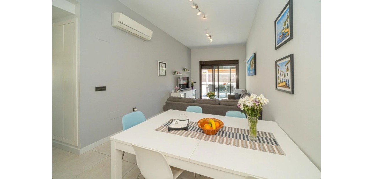 Venta - Adosado -
Orihuela Costa - Lomas de Cabo Roig