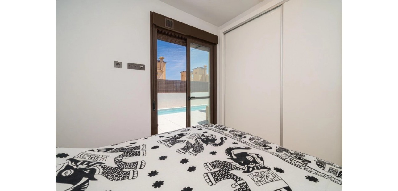 Venta - Adosado -
Orihuela Costa - Lomas de Cabo Roig