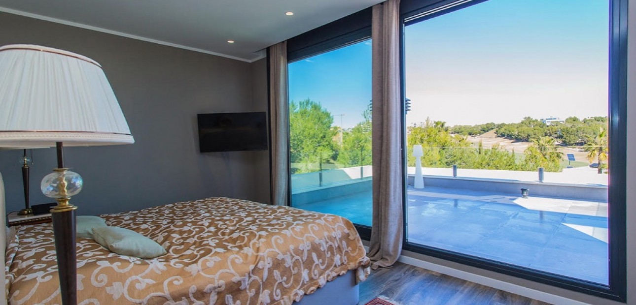 Venta - Villa -
Las Colinas - Las Colinas Golf