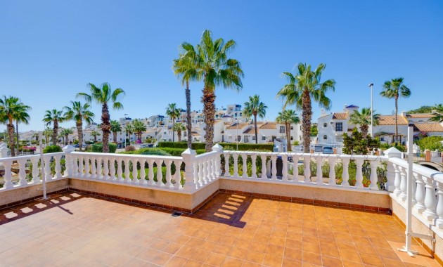 Venta - Villa -
Orihuela Costa - La Zenia