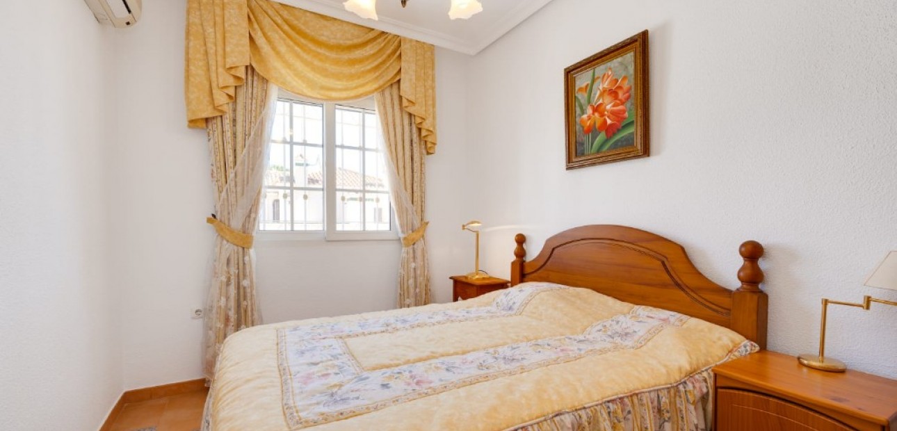 Venta - Villa -
Orihuela Costa - La Zenia