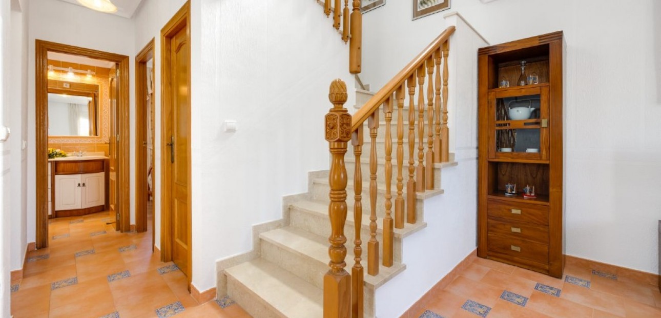 Venta - Villa -
Orihuela Costa - La Zenia