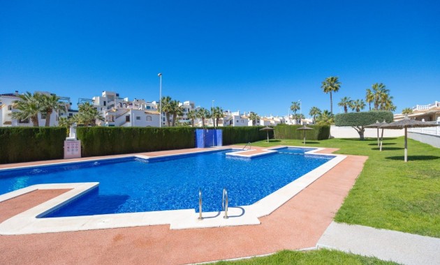 Venta - Villa -
Orihuela Costa - La Zenia