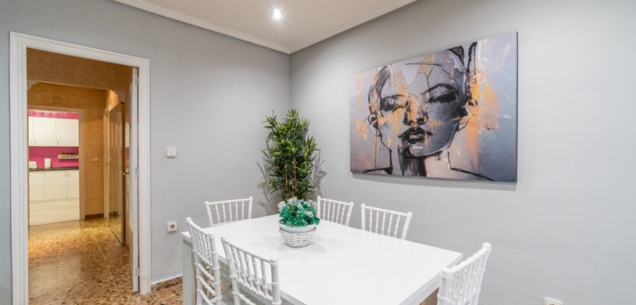 Sale - Apartment / flat -
Torrevieja