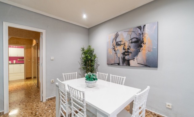 Sale - Apartment / flat -
Torrevieja